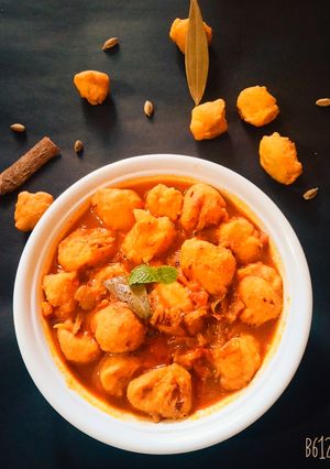 A picture of Moong Dal Vadi Gravy.