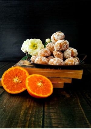 A picture of Orange crinkle cookies.