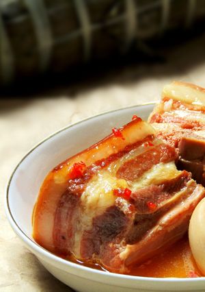 Hình của món Thịt kho trứng (thịt kho rệu).