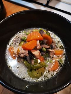 Tárkonyos csirkeragu leves recept fotója