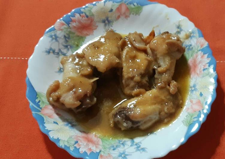 Alitas de pollo a la cerveza