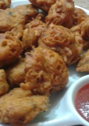 A picture of Pakoray (Ramadan special).