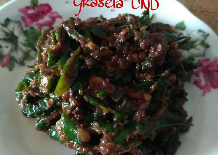 Resep Terasi Cabe Hijau oleh Grasela Cnd - Cookpad