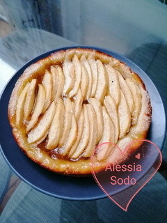 Foto di Crostatina integrale marmellata e mele😋