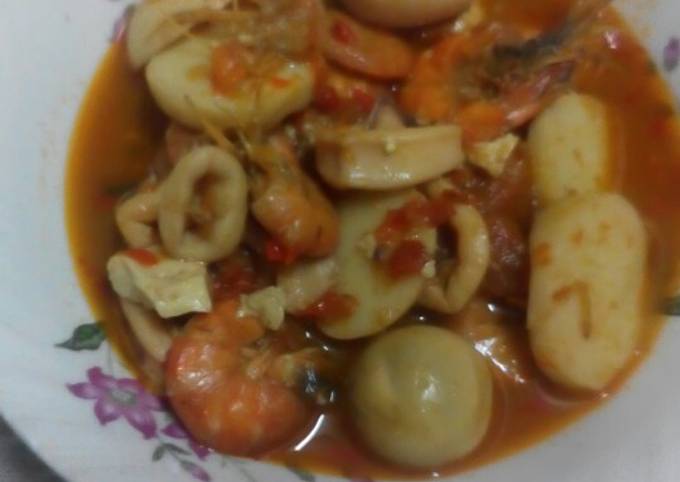 Tomyam seafood campur