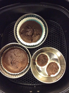 A picture of Small batch healthy chocolate cupcakes.