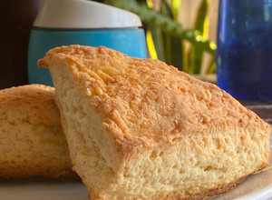 Una foto de Scones de Queso