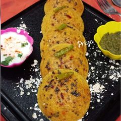 A picture of Masala Oats Idly.