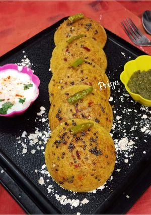 A picture of Masala Oats Idly.