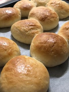 蜂蜜小餐包 的食譜成品照片