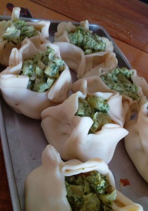Una foto de Canastas de brócoli y queso untable o cremoso