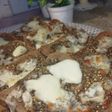 توست بالزعتر والتوم والزيت وجبنه الموزوريلا بطريقة سهلة وسريعة ❤️