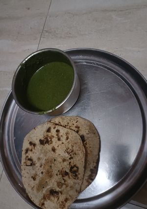 धनिया की चटनी (dhaniya ki chutney recipe in Hindi) रेसिपी मुख्य फोटो