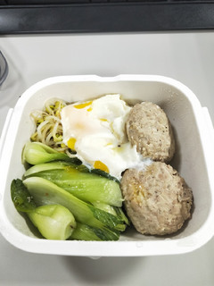 起司豬肉丸便當 的食譜成品照片