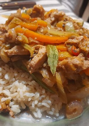 Una foto de Cerdo con verduras para wok o tacos