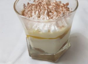 Una foto de Tiramisú de mango