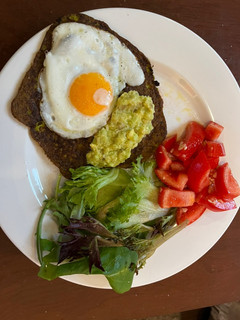 Una foto de CRÊPE de Brócoli y PEREJIL sin gluten (muy fácil y muy nutritivo)