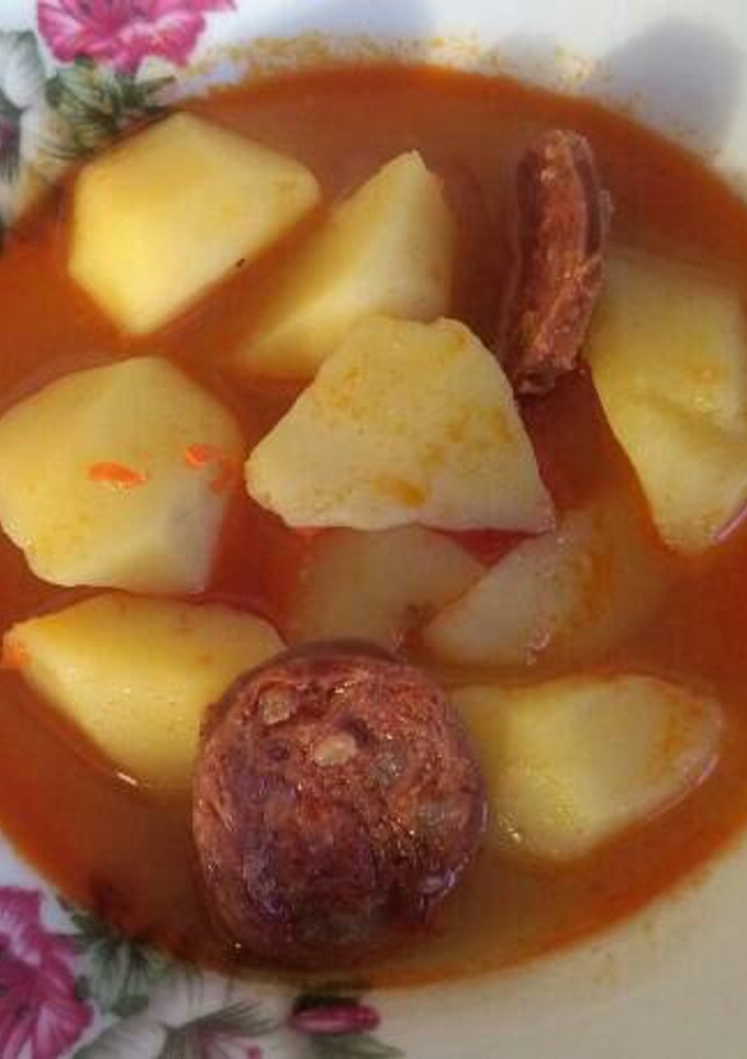 Una foto de Patatas a la riojana