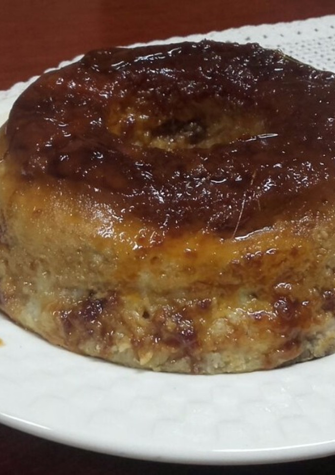 Una foto de Budín de pan fácil
