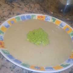 Una foto de Crema de romanesco