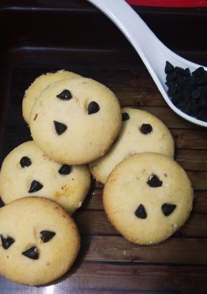 चॉकलेट चिप्स कुकीज़ (Chocolate Chips Cookies recipe in hindi) रेसिपी मुख्य फोटो