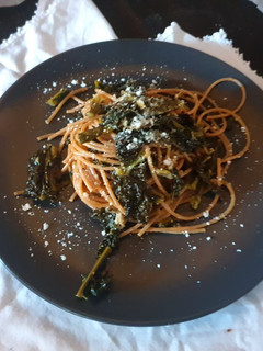 Foto di Spaghetti integrali con il cavolo nero