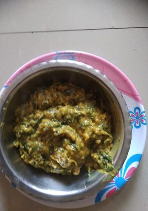 લોટવાળી મેથીની ભાજી(Besan methi sabji recipe in Gujarati) રેસીપી મુખ્ય ફોટો
