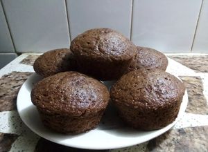 Una foto de Muffins súper chocolatosos🍫