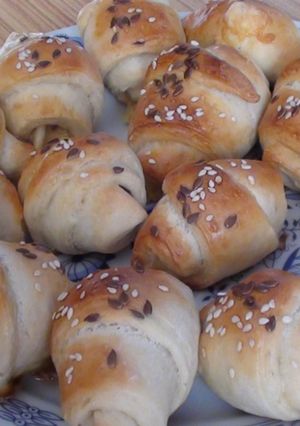 Sajtos virslis kifli recept fotója