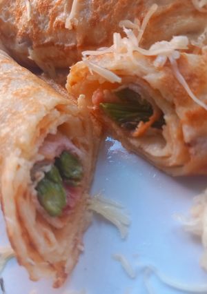 Palacsintába göngyölt spárga recept fotója