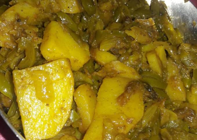 Aloo Shimla Mirch Ki Sabji Without Tomato Recipe By Sukhi Saini Cookpad