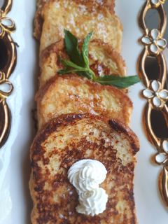 عکسی از دستور صبحانه... نون تست تخممرغی