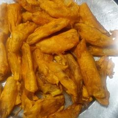 A picture of Potato fritters.