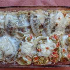 Una foto de Repollo relleno de carne y vegetales (dos variantes)