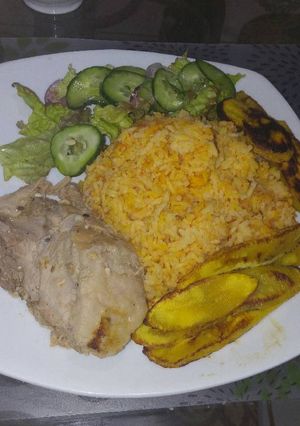 Una foto de Arroz jollof