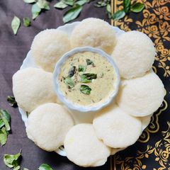 A picture of No oil Idli No oil Coconut green chatani for morning breakfast.