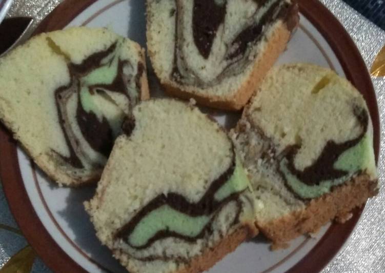 Bolu Santan Kara pasta Pandan