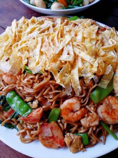 Foto resep Mie goreng seafood ala resto (bakmie goreng seafood)