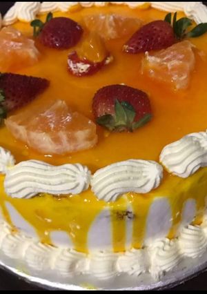 A picture of Orange 🍊 icing cake.