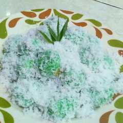 รูปของ Kue jajanan pasar "klepon"