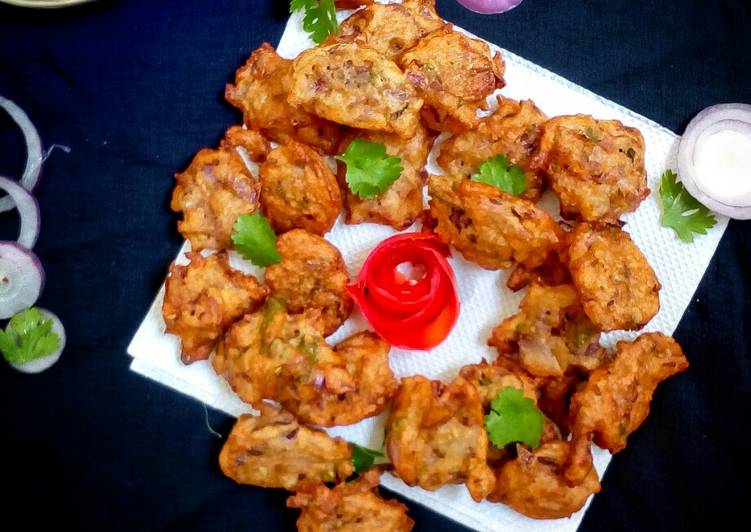 Recipe of Perfect Masoor dal pakode (red lentils fritters)