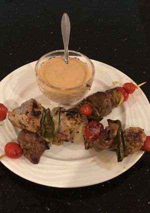 A picture of Comeback Sauce.