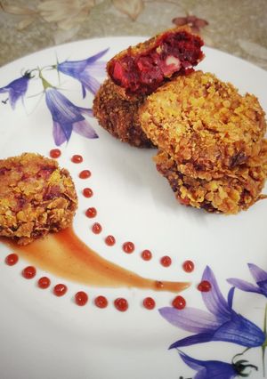 A picture of Beetroot Aloo Cutlet.