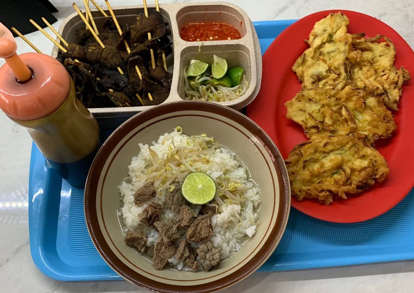 Sate paru pelengkap soto boyolali