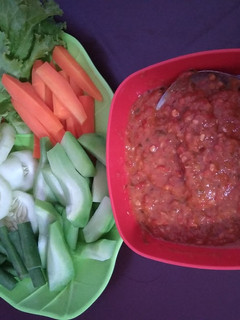 Foto resep Lalapan sayur sambal terasi