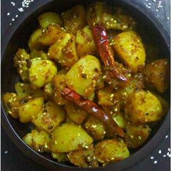 A picture of Aloo Pickle.