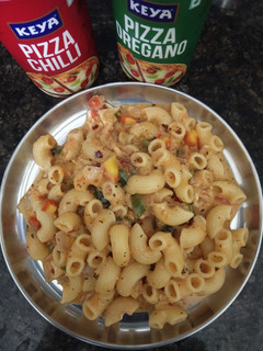 मैकरॉनी (macaroni recipe in Hindi) रेसिपी मुख्य फोटो