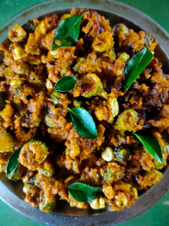 பாகற்காய் பூண்டு வருவல் செய்முறை முக்கிய புகைப்படம்