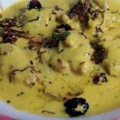 A picture of Karhi Pakora.