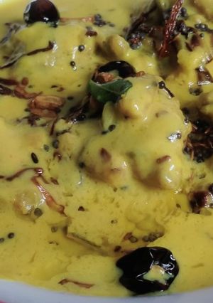 A picture of Karhi Pakora.